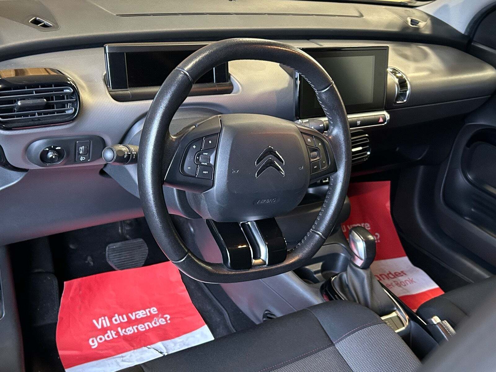 Blå Citroën C4 Cactus fra 2018