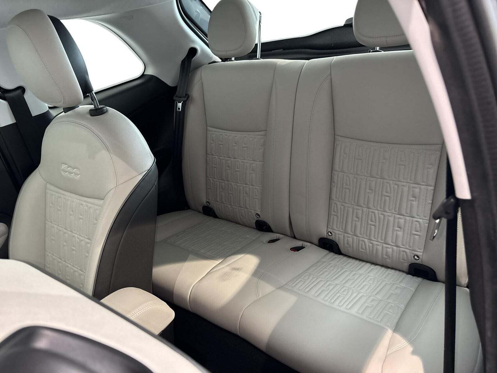 Fiat 500e 42 la Prima