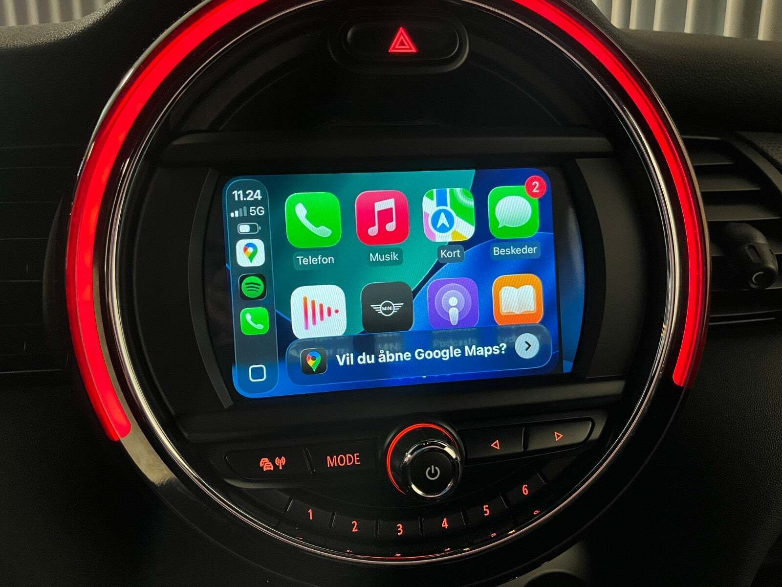 Sølv Mini Cooper fra 2019