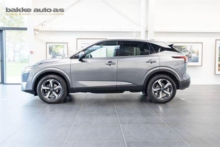 Sort Nissan Qashqai fra 2023