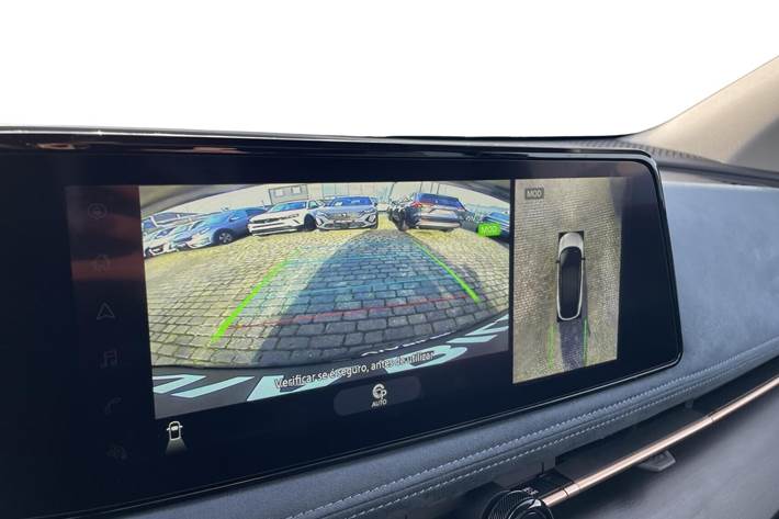 Grå Nissan Ariya fra 2025