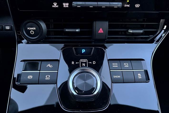 Sort Toyota BZ4X fra 2023