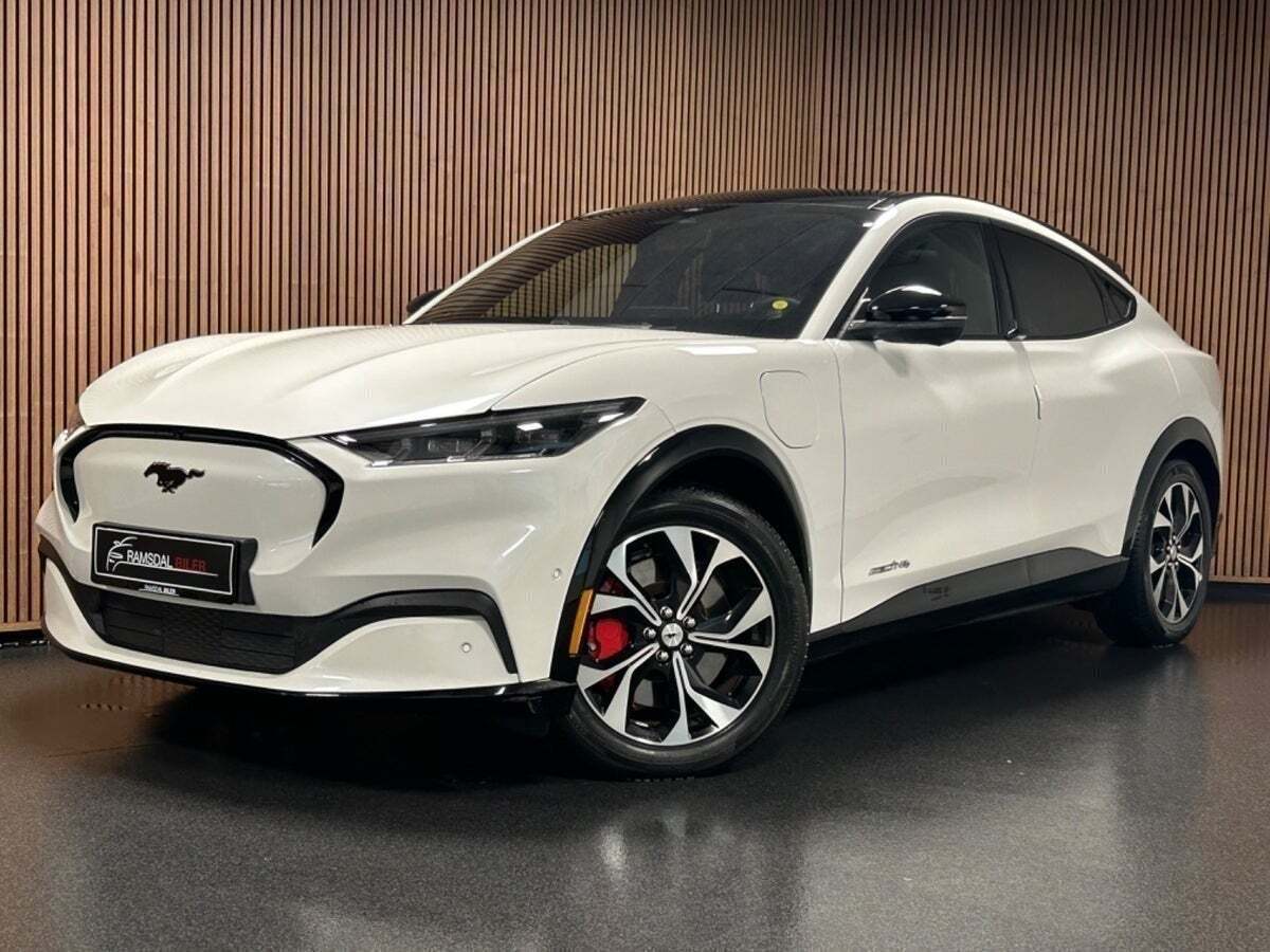 Ford Mustang Mach-E 75 Premium Standard Range AWD