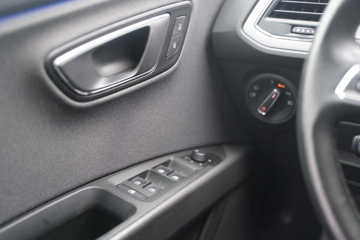 Sort Seat Leon fra 2020