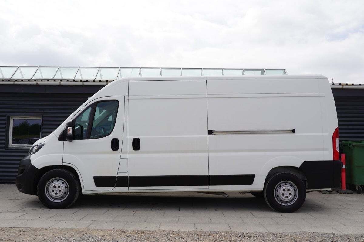 Peugeot Boxer 335 2,2 BlueHDi 165 L3H2 Premium