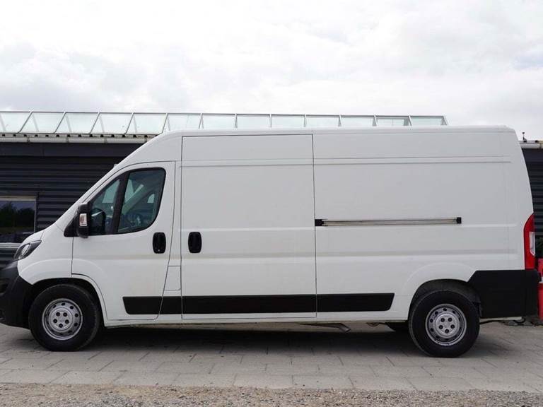 Peugeot Boxer 335 2,2 BlueHDi 165 L3H2 Premium