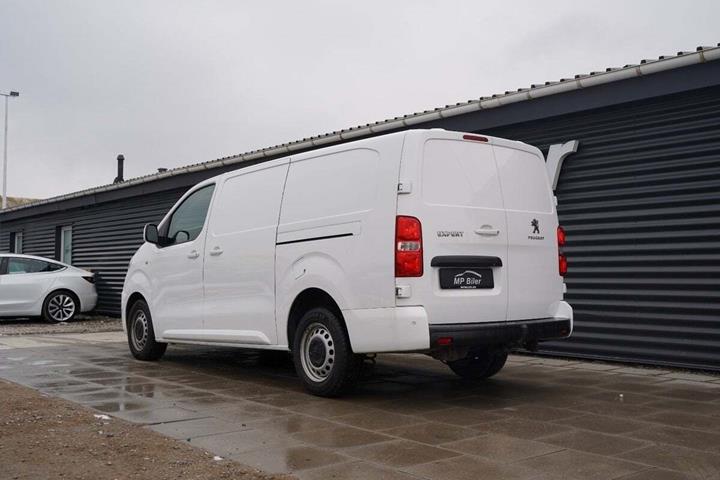 Hvid Peugeot Expert fra 2021