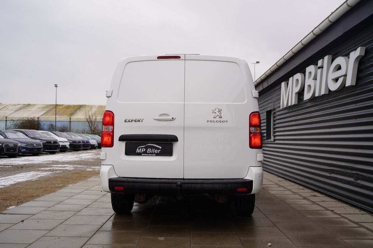 Hvid Peugeot Expert fra 2021