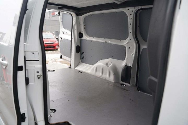 Hvid Peugeot Expert fra 2021