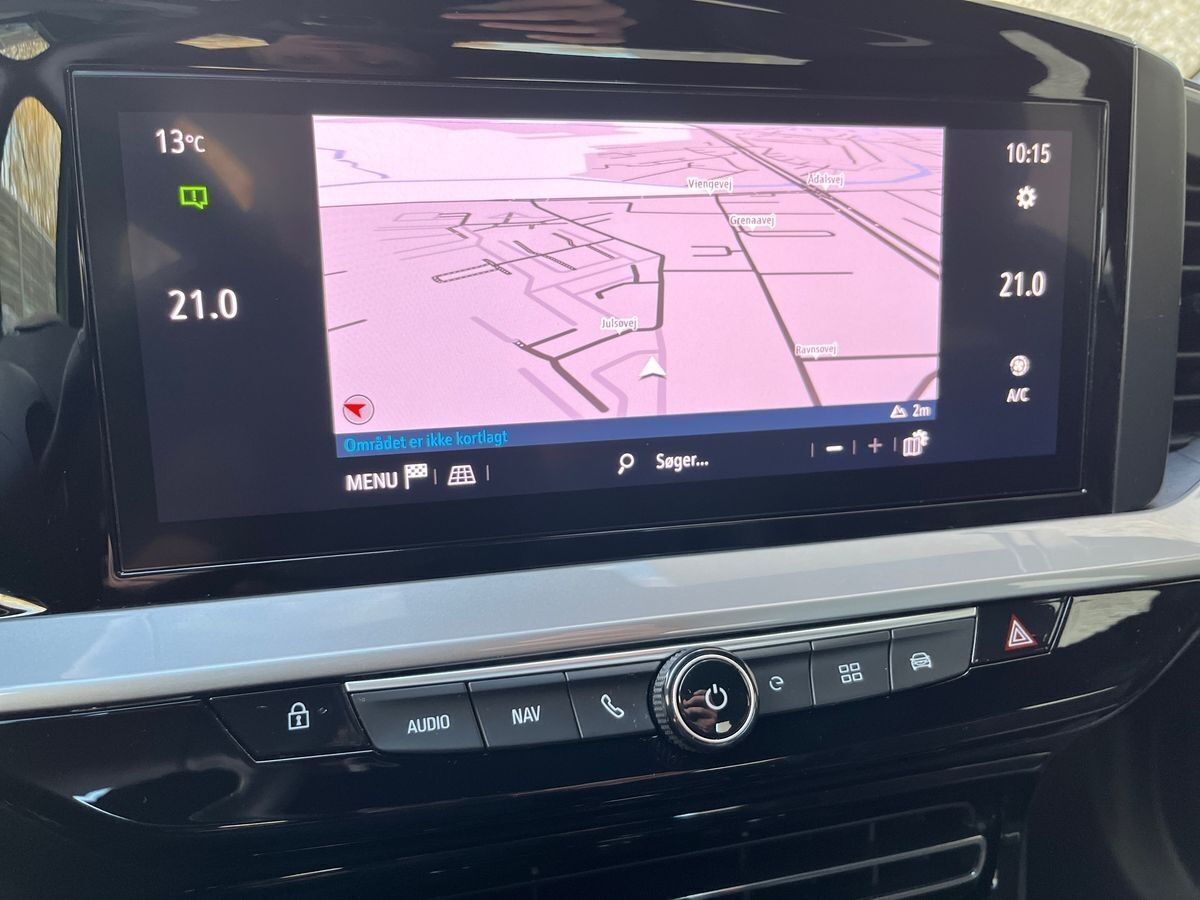 Grøn Opel Mokka-e fra 2023