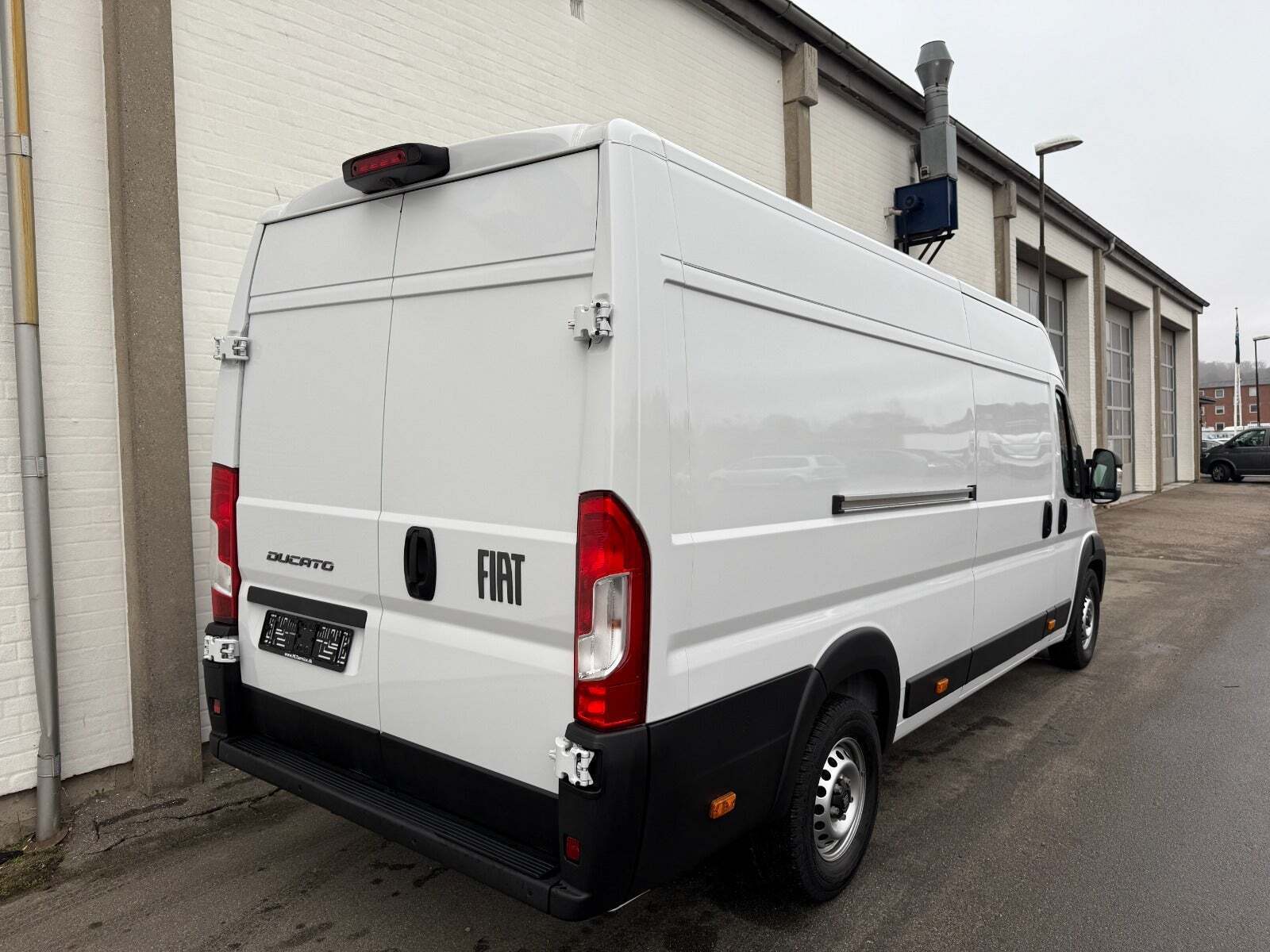 Fiat Ducato 35 Maxi 2,2 MJT 180 Kassevogn L4H2