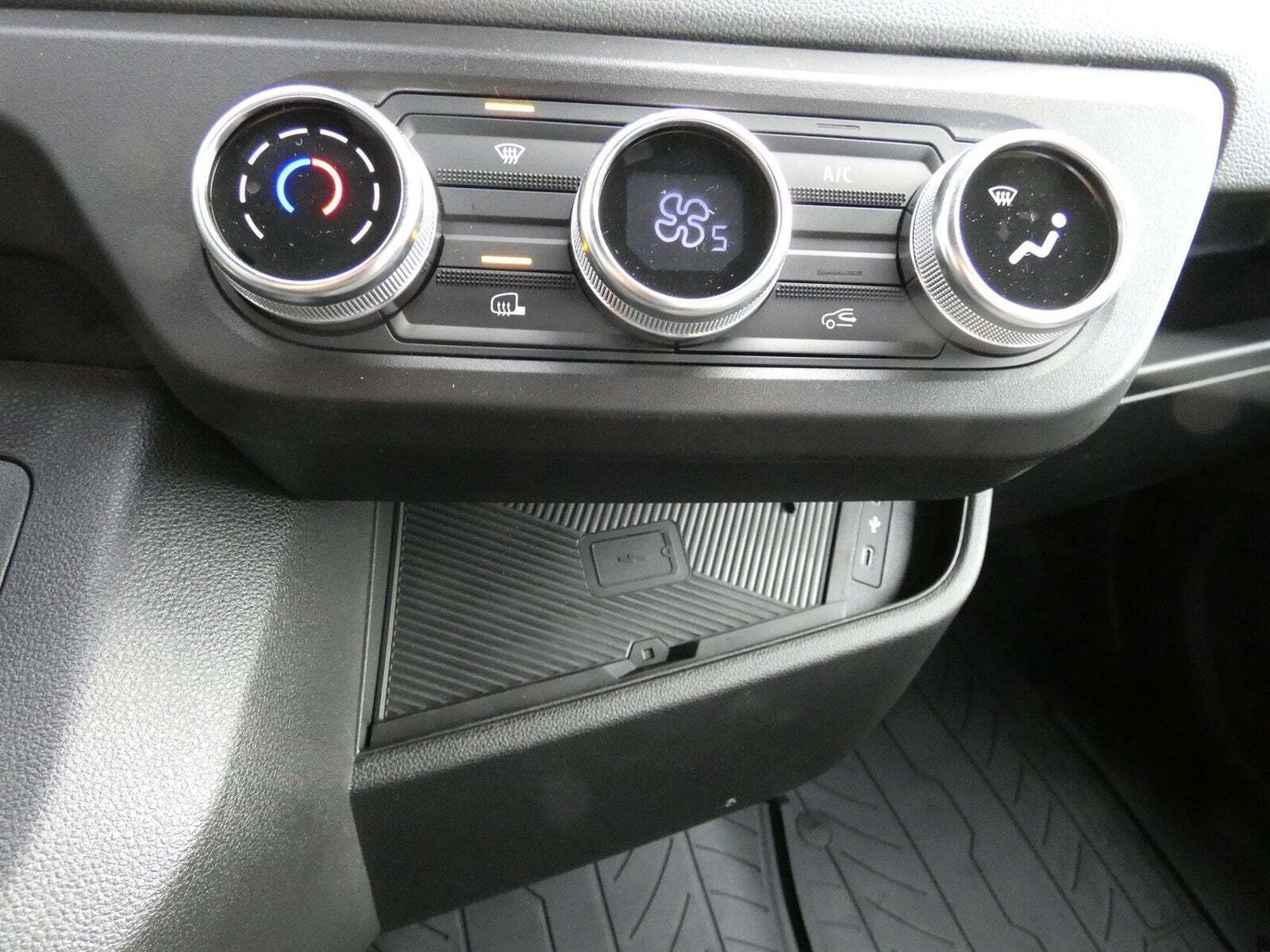 Hvid Renault Master V T35 fra 2025