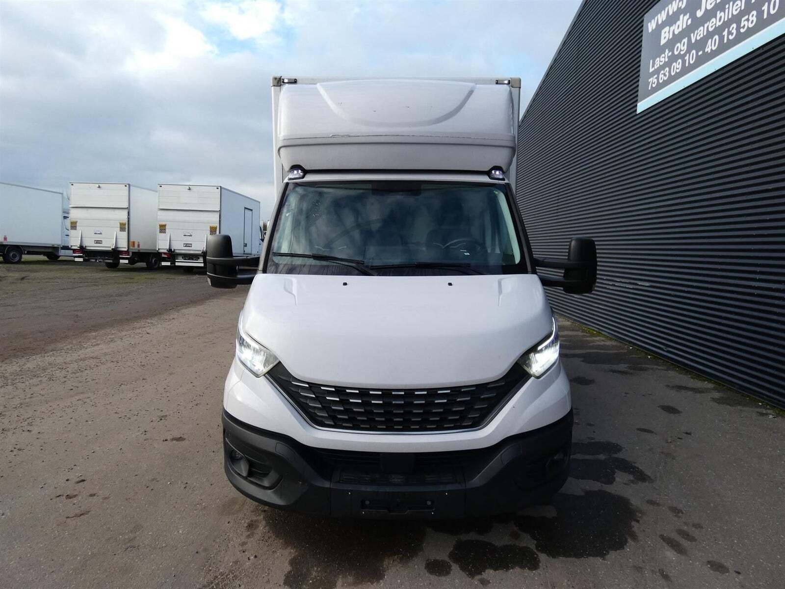 Hvid Iveco Daily fra 2021