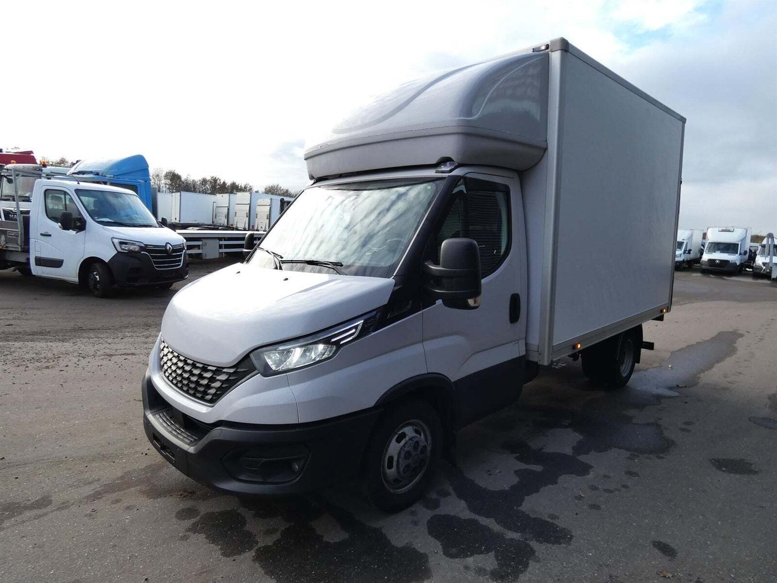 Hvid Iveco Daily fra 2021