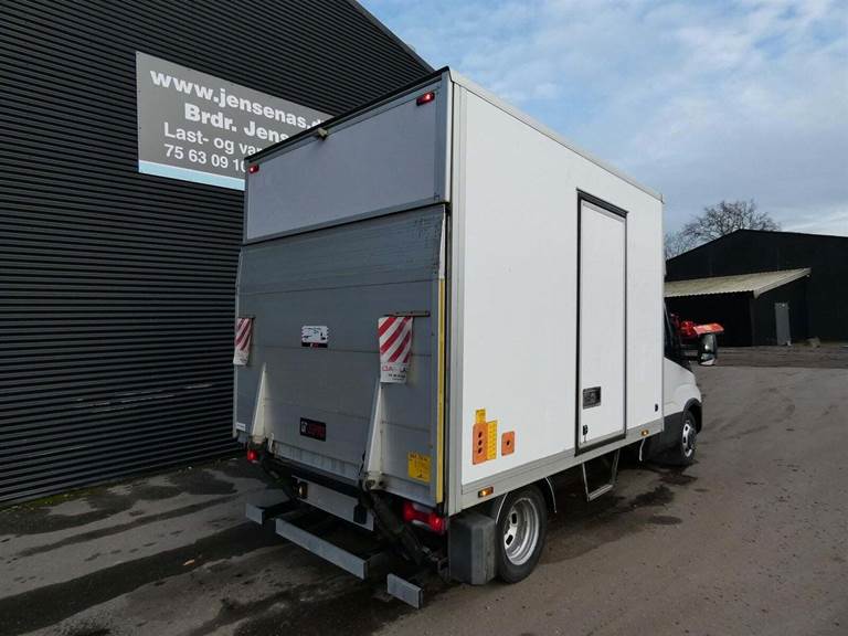Iveco Daily 3,0 35C18 Alukasse m/lift AG8
