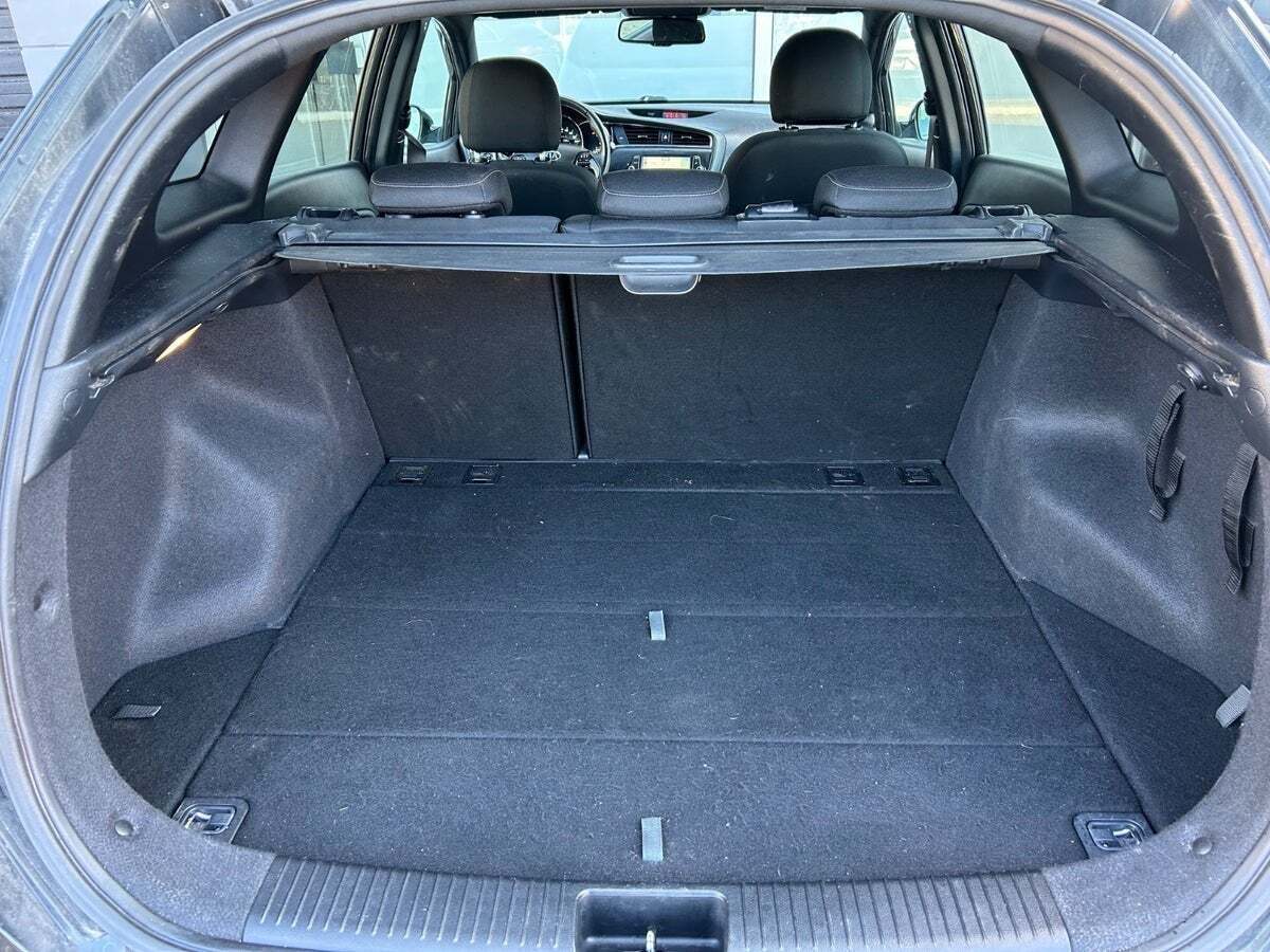 Sort Kia Ceed fra 2018