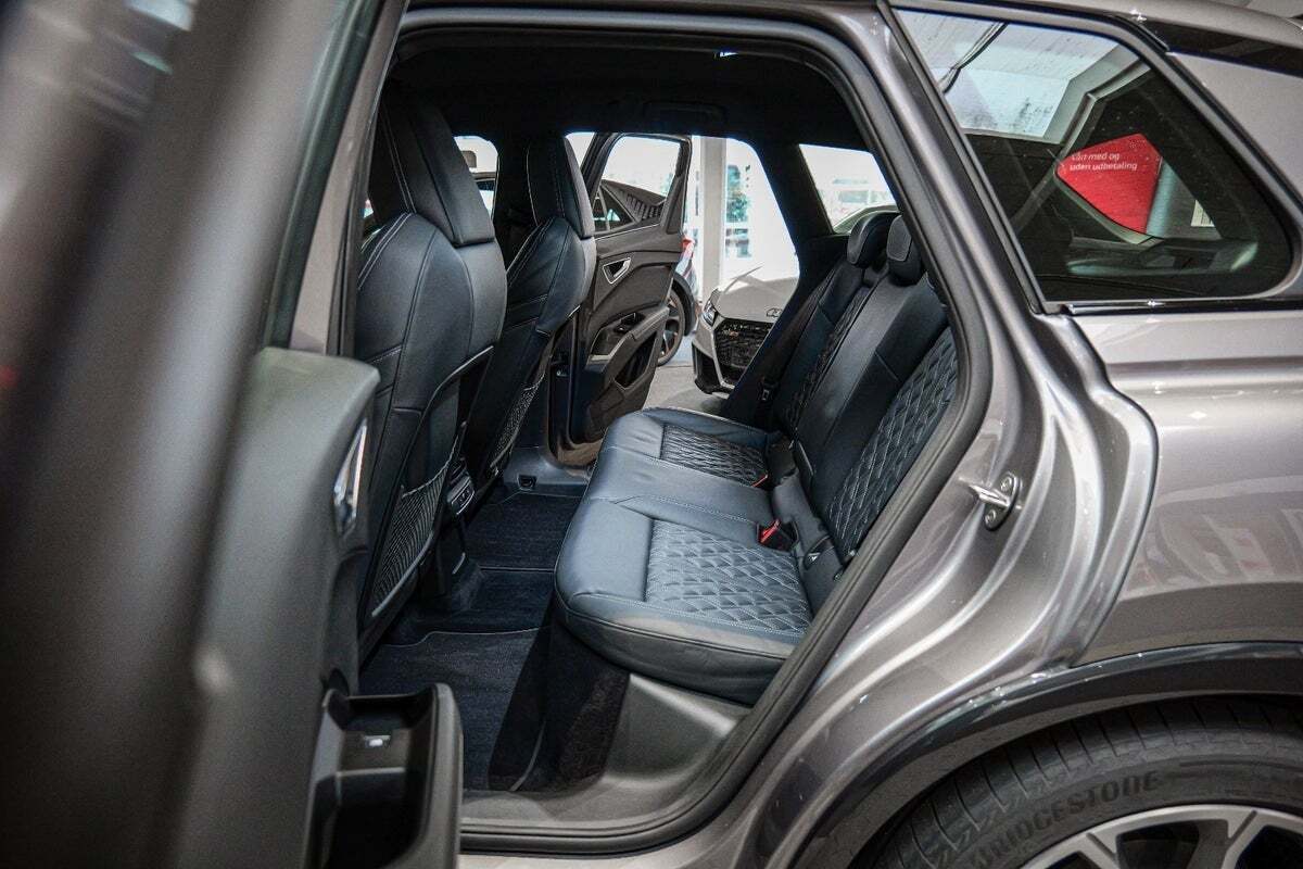 Audi Q4 e-tron 40 S-line