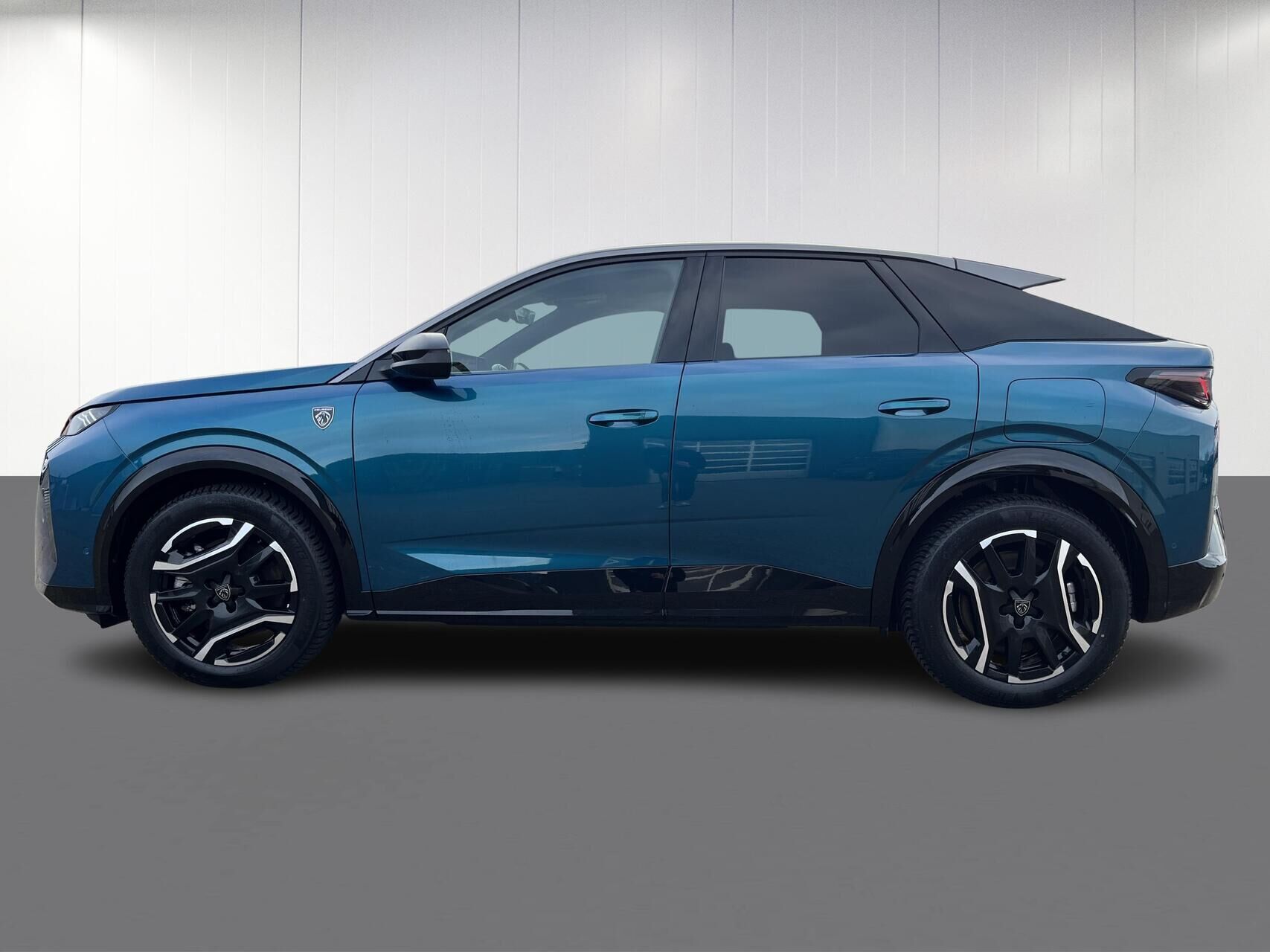 Peugeot e-3008 EL GT 210HK 5d Aut.