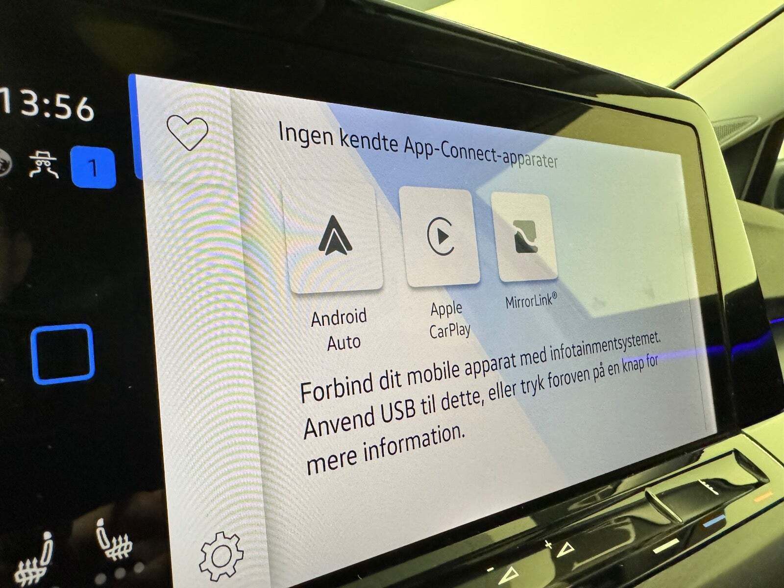 Grå VW Golf VIII fra 2021