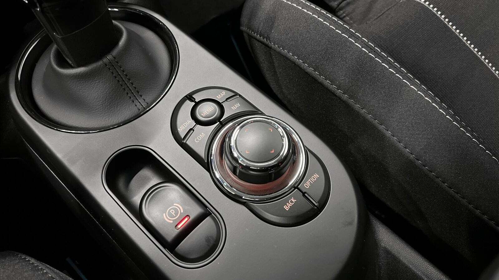 Grå Mini Cooper SE fra 2022