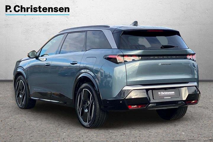Blå Peugeot e-5008 fra 2024