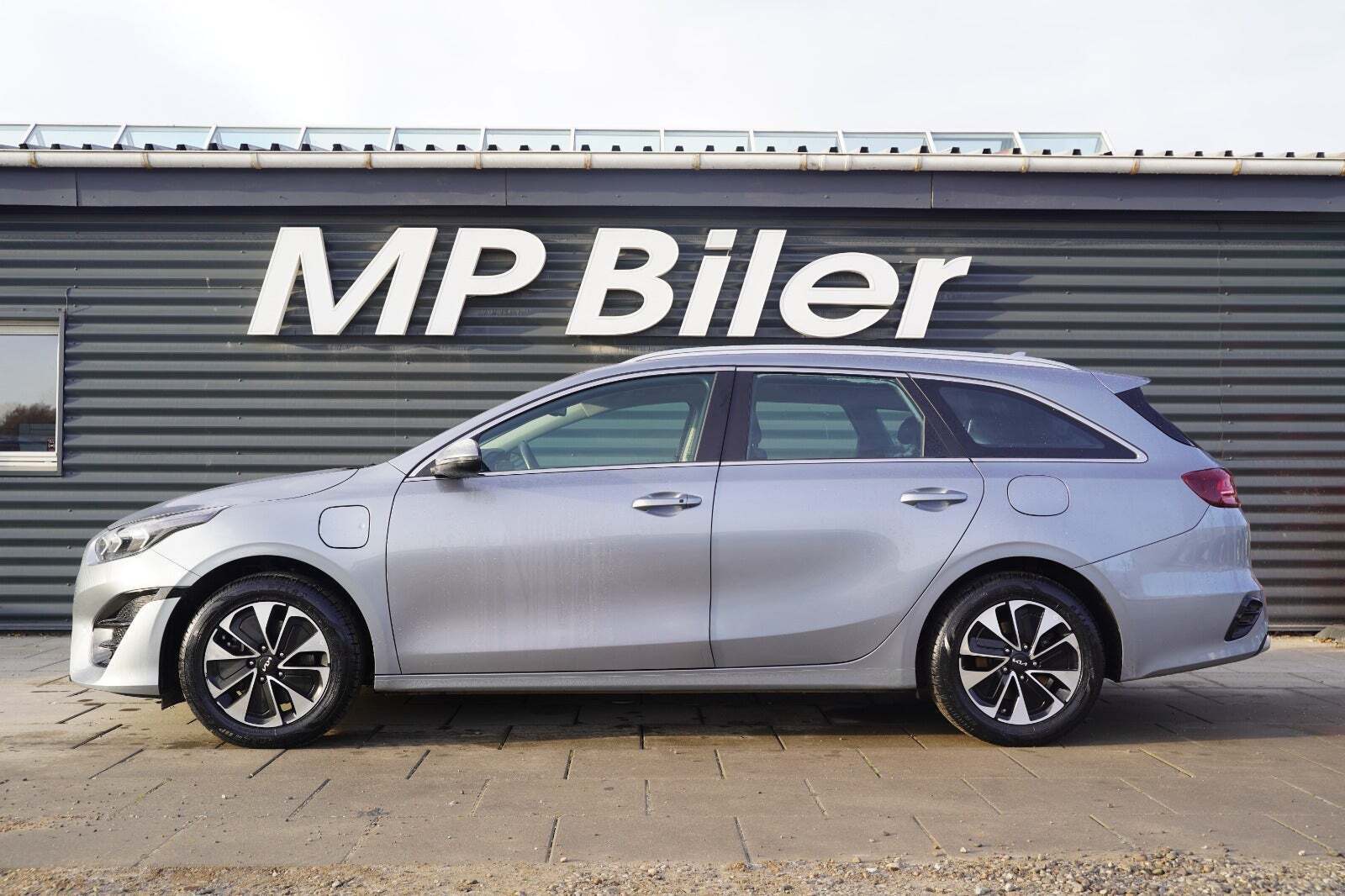 Kia Ceed 1,6 PHEV Prestige SW DCT