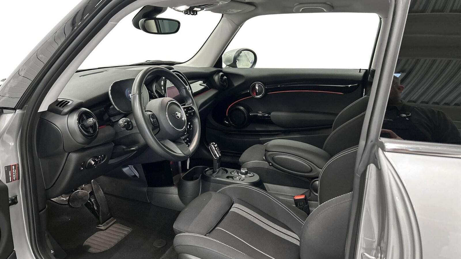 Mini Cooper SE Essential