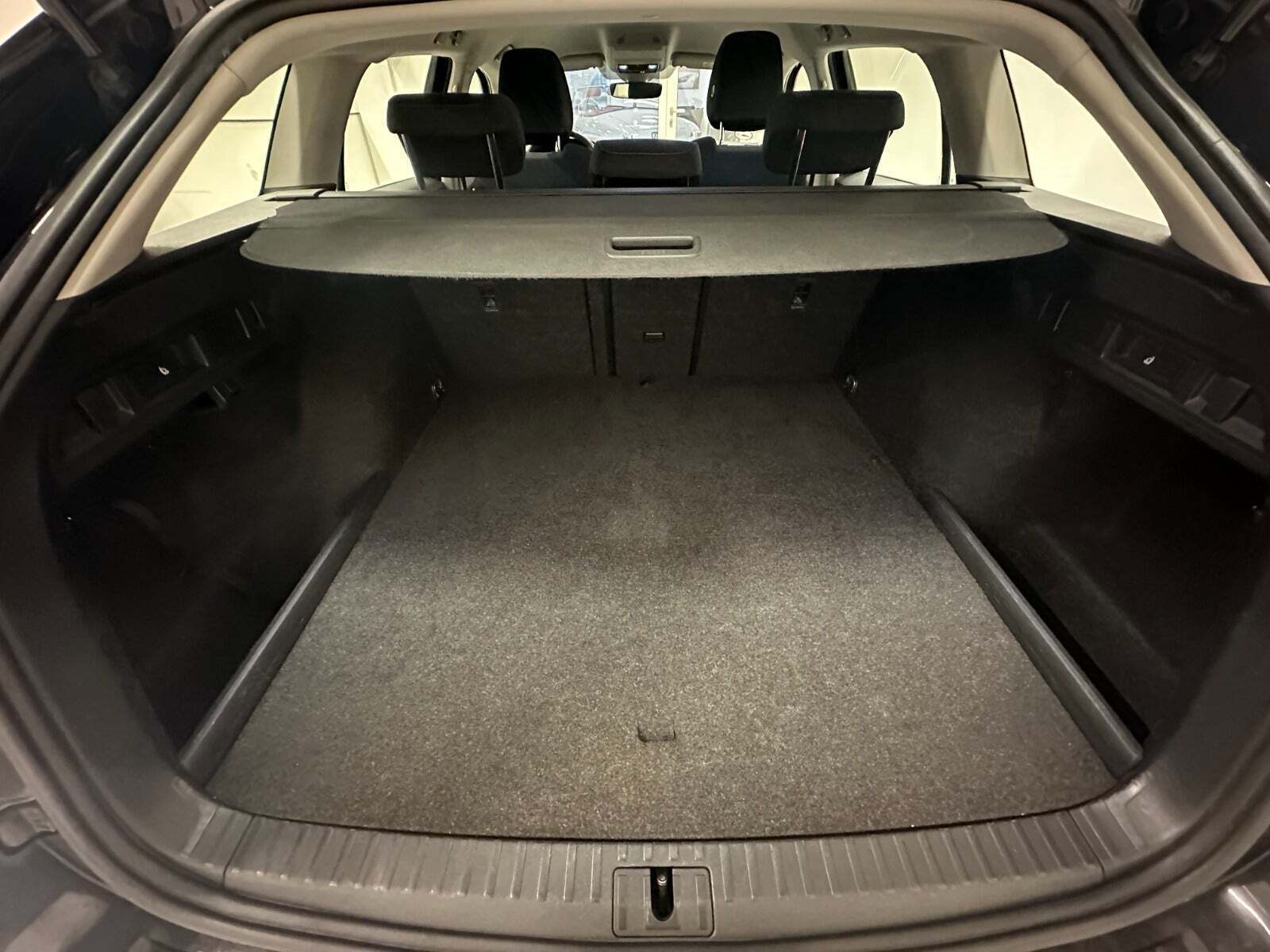 Sort Skoda Octavia fra 2021