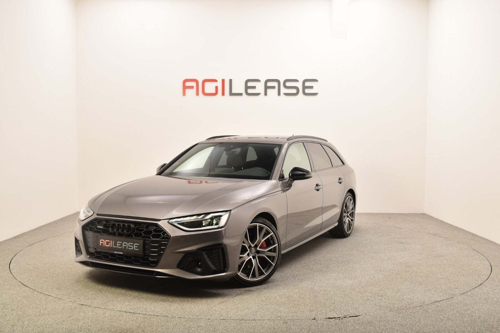 Audi A4 40 TDi Avant quattro S-tr.