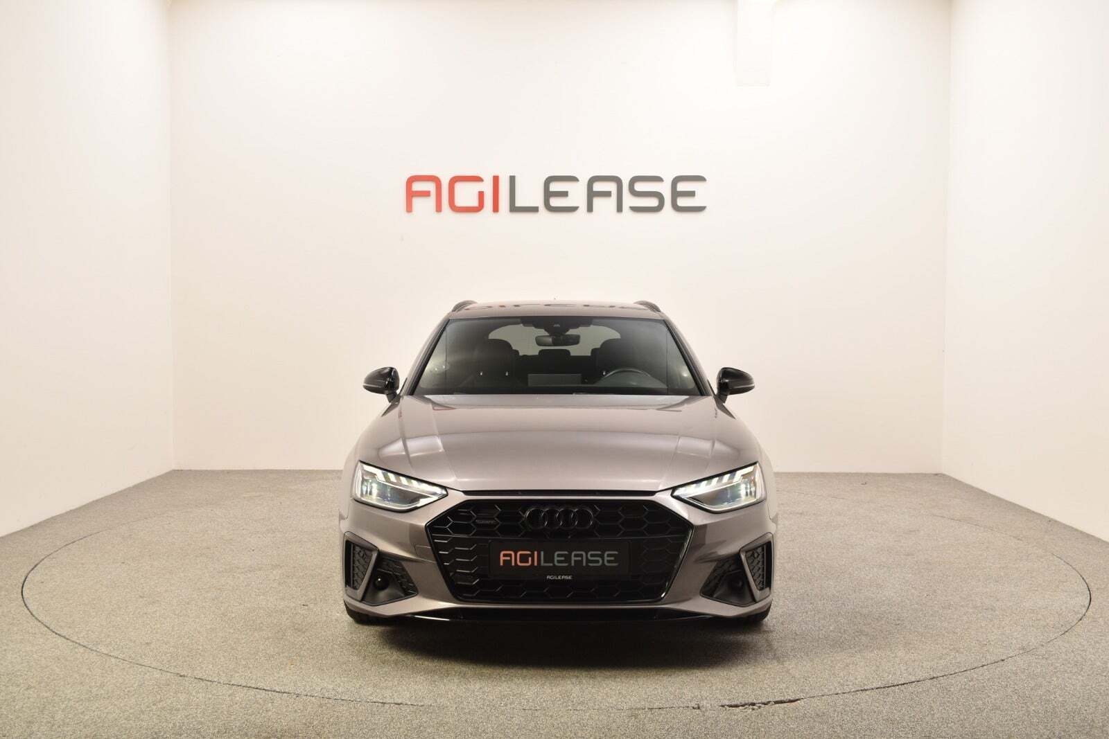 Audi A4 40 TDi Avant quattro S-tr.