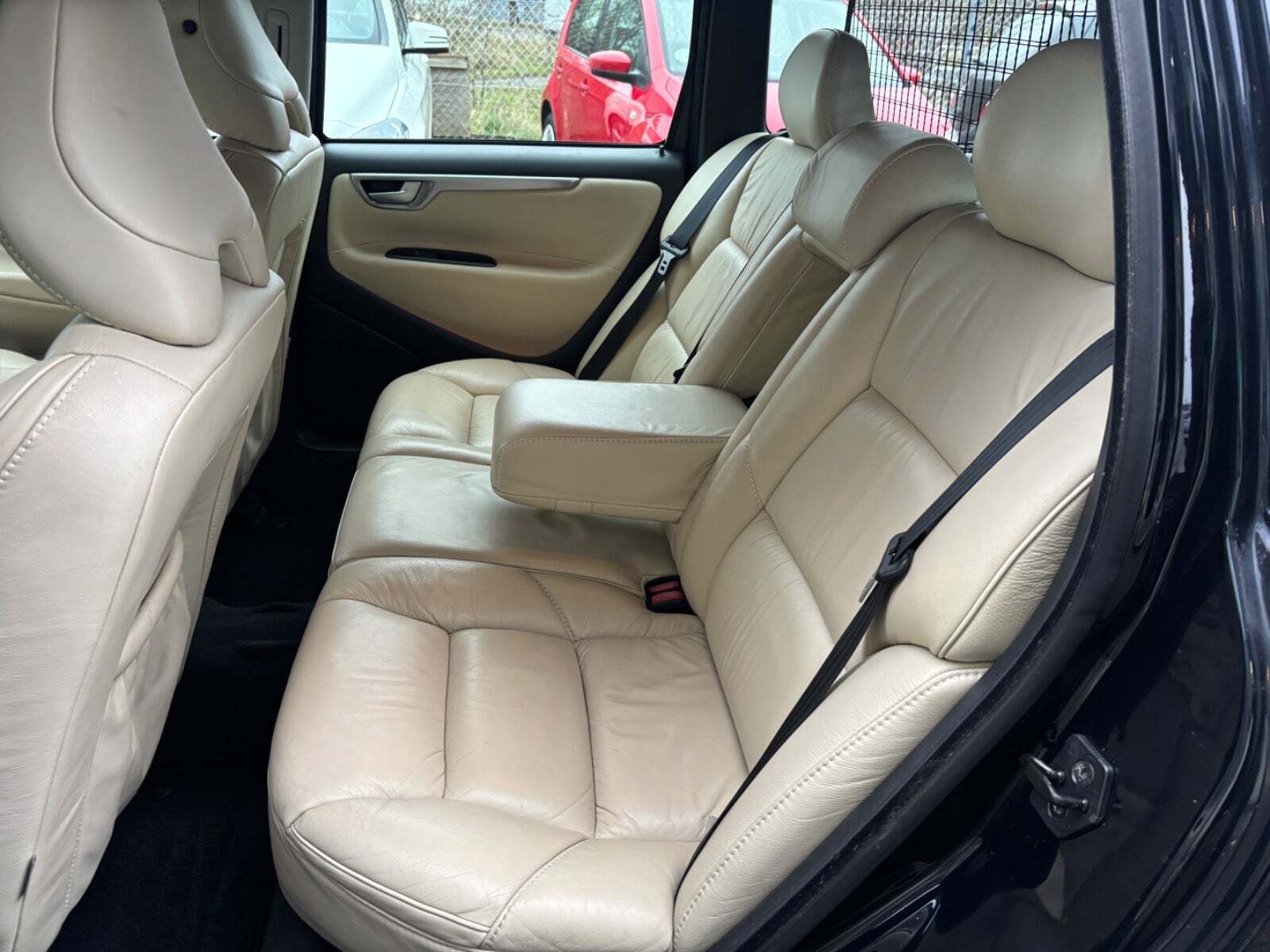 Blå Volvo V70 fra 2007