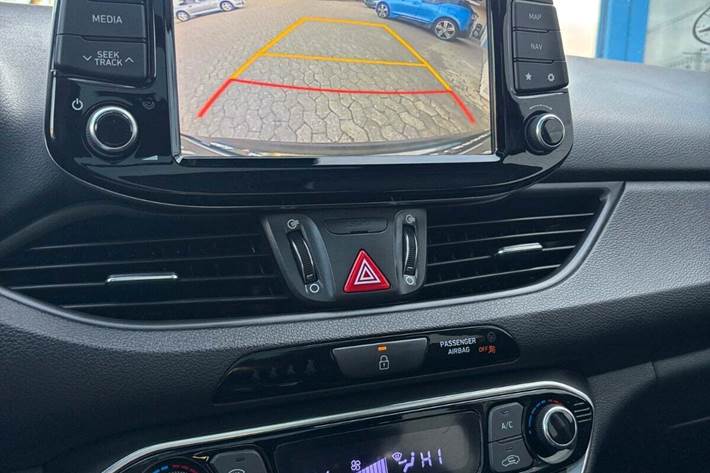 Sort Hyundai i30 fra 2017