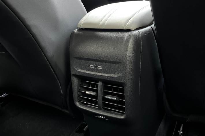 Blå Ford Explorer fra 2025