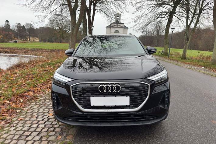 Sort Audi Q4 e-tron fra 2022