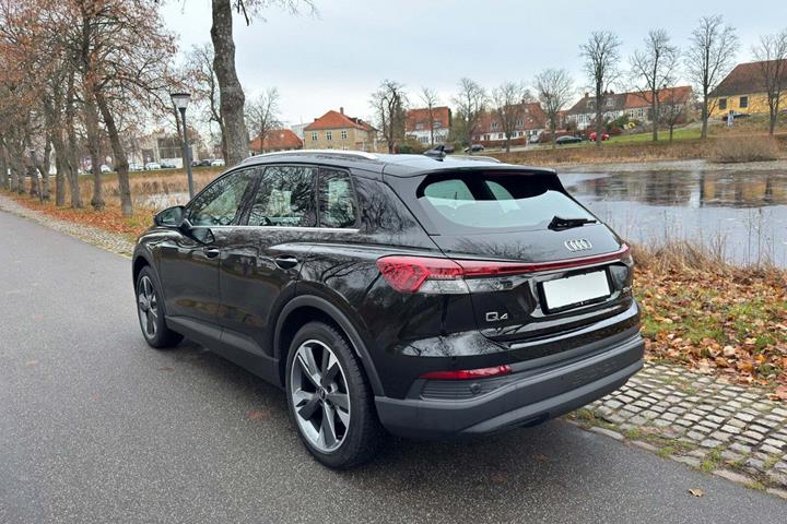 Sort Audi Q4 e-tron fra 2022