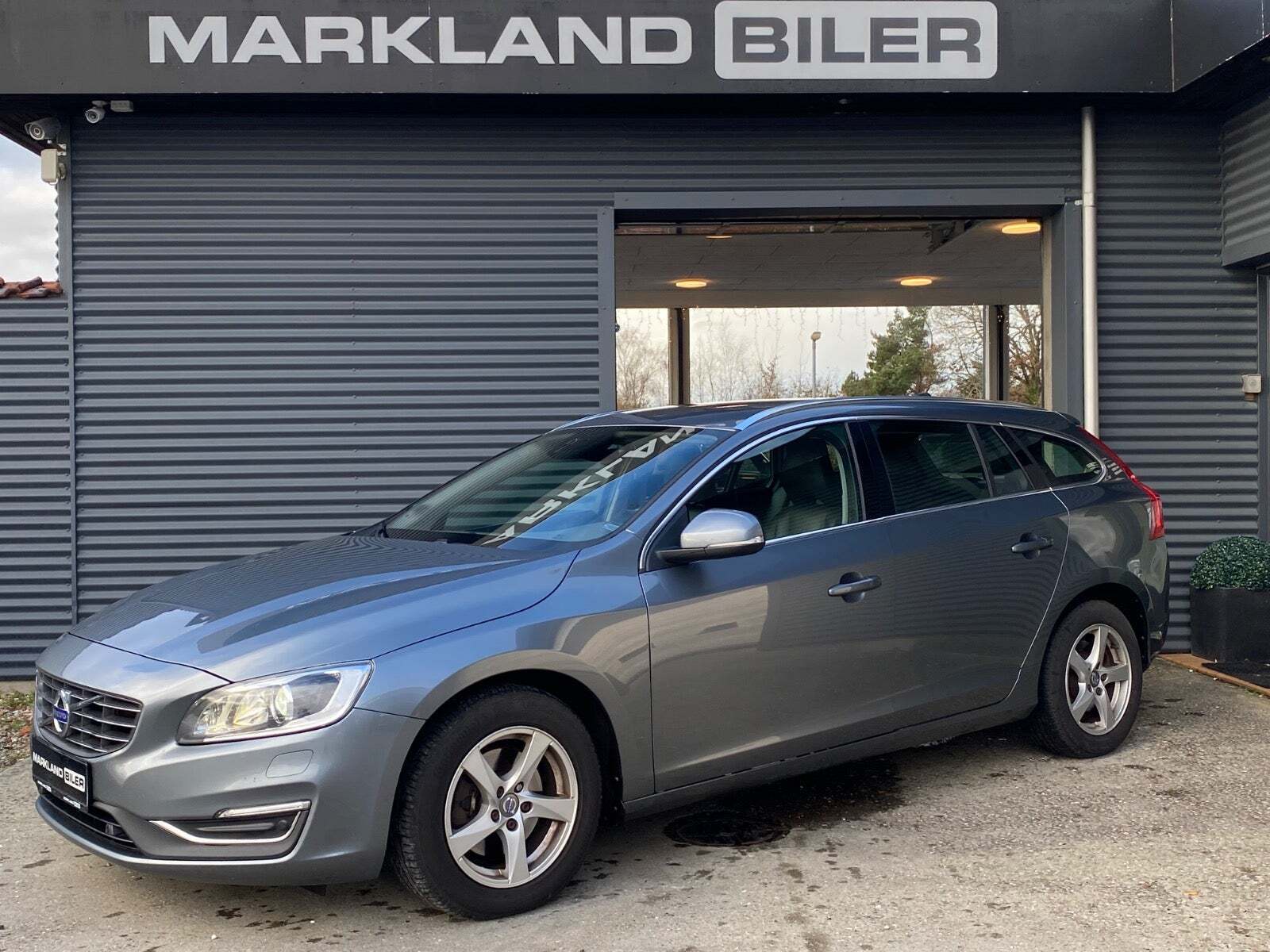 Volvo V60 2,0 D4 190 Summum aut.