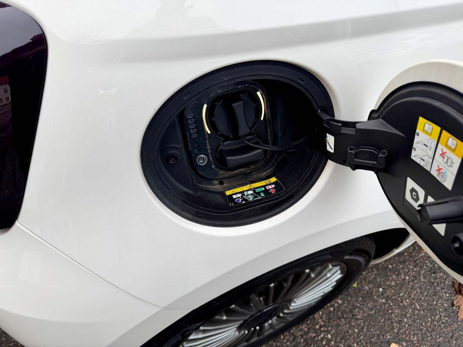 Hvid Fiat 500e fra 2021
