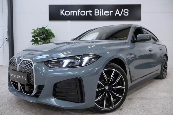 Grøn BMW i4 fra 2025
