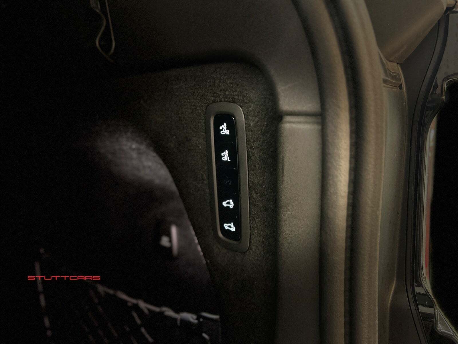 Beige Volvo EX90 fra 2025