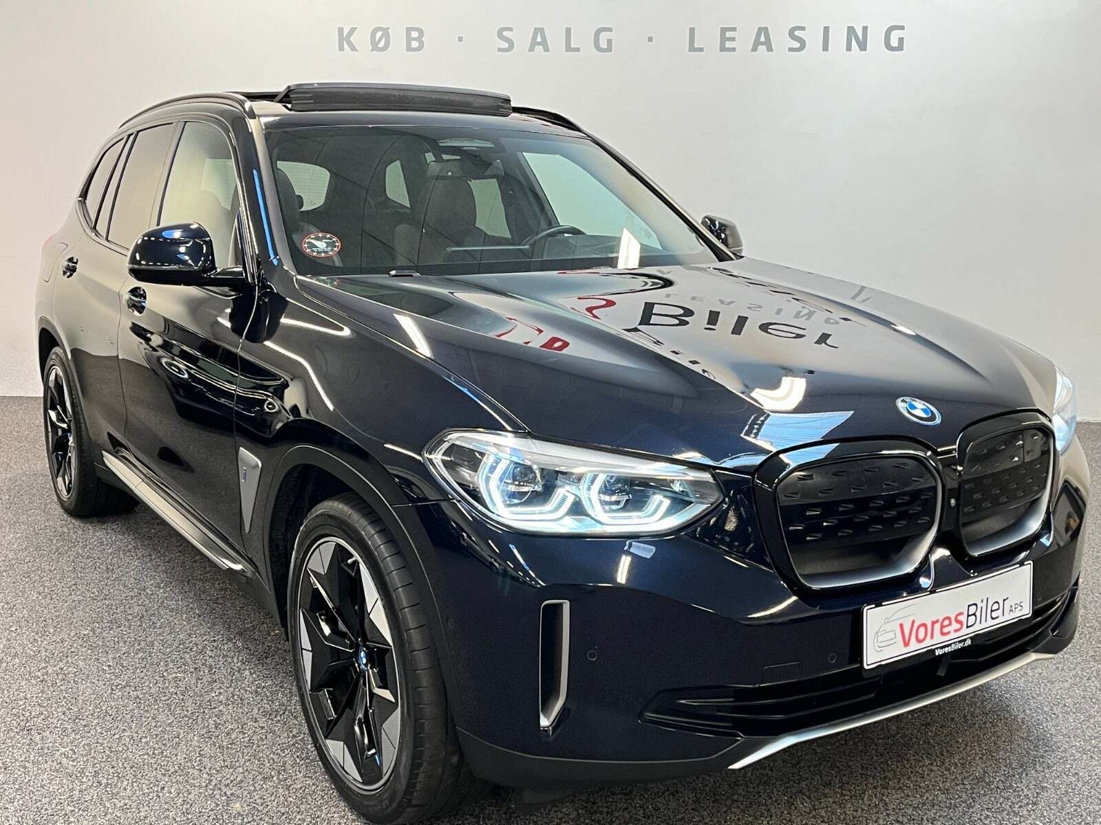 BMW iX3 Charged Plus