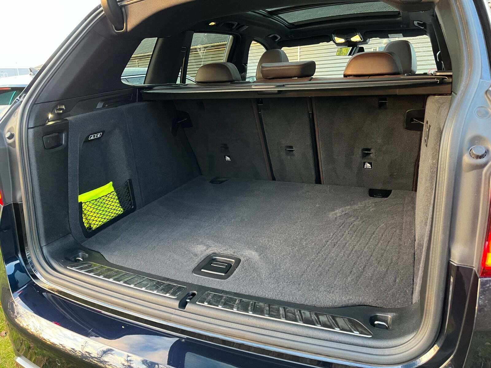 Blå BMW iX3 fra 2022