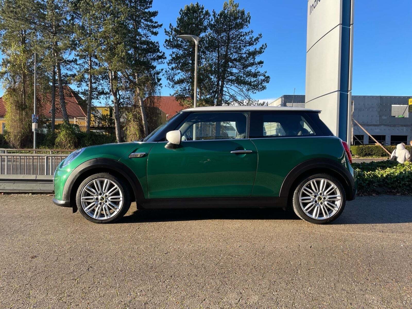 Mini Cooper SE Essential