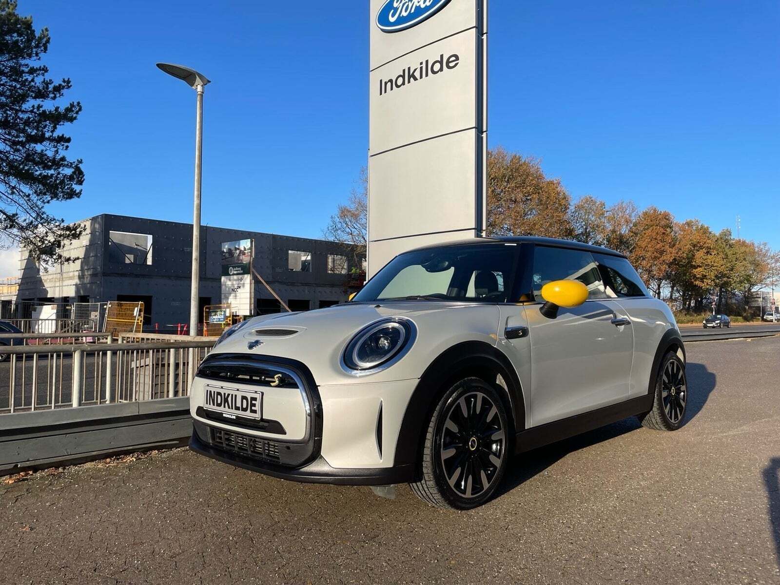 Mini Cooper SE Essential