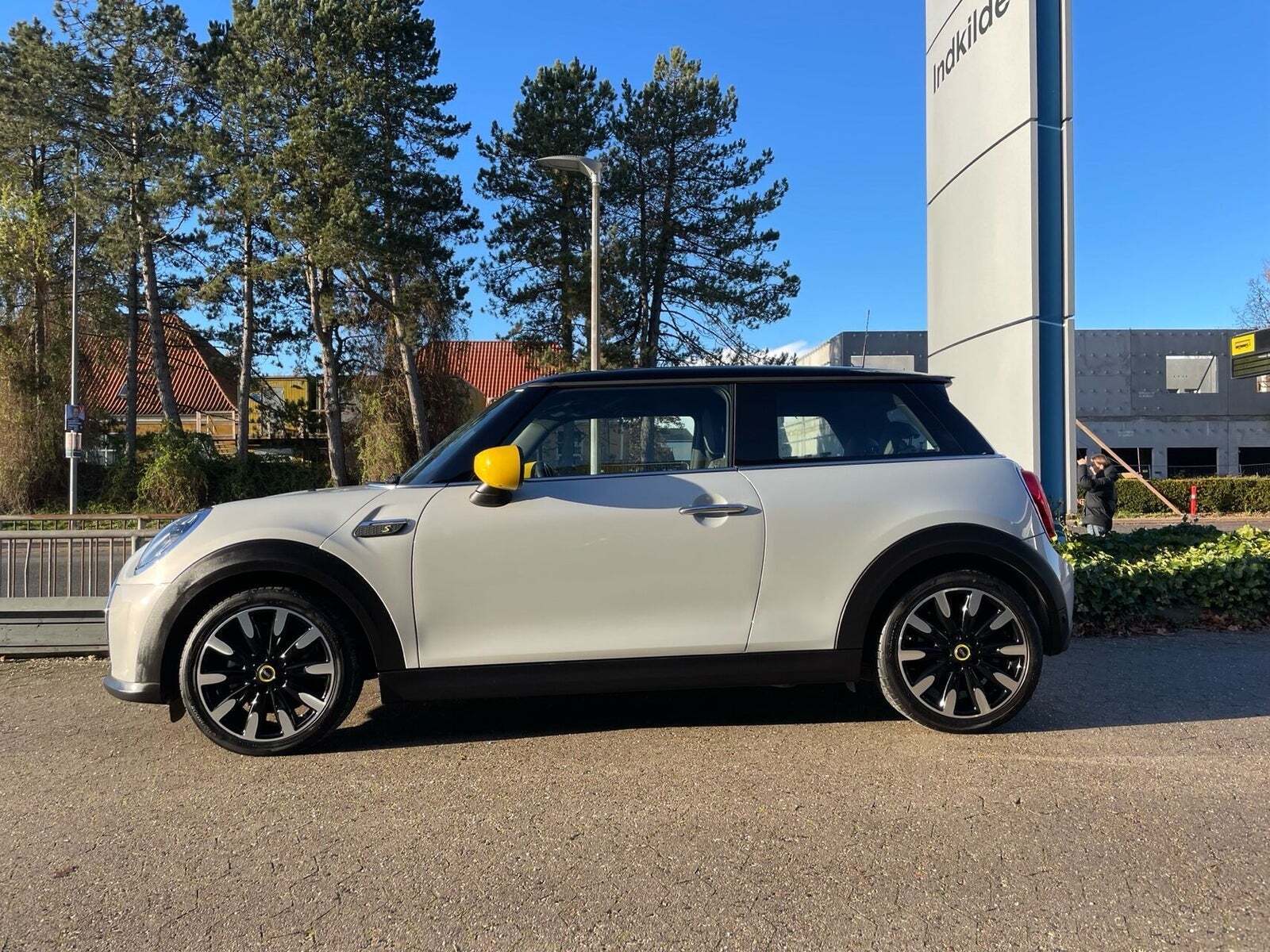 Mini Cooper SE Essential
