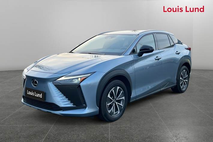 Grå Lexus RZ fra 2024 set udefra