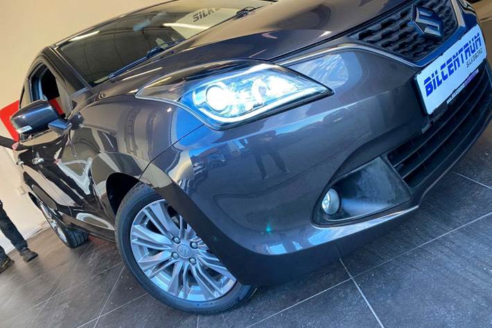 Grå Suzuki Baleno fra 2016