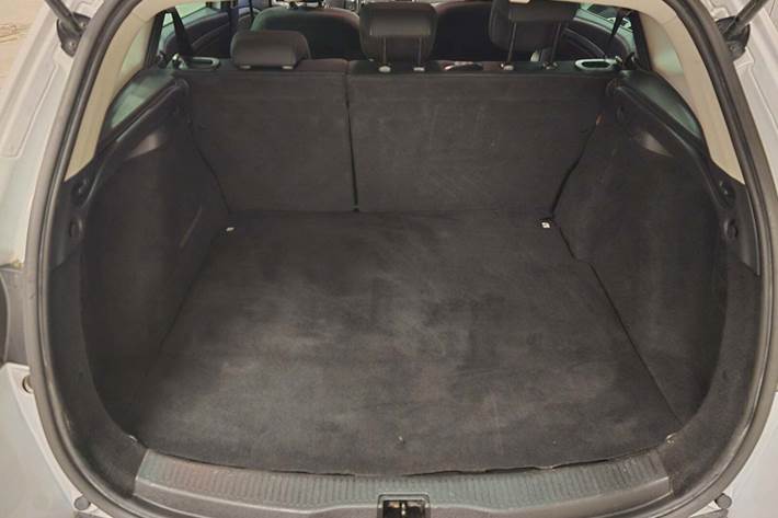 Hvid Renault Megane III fra 2016