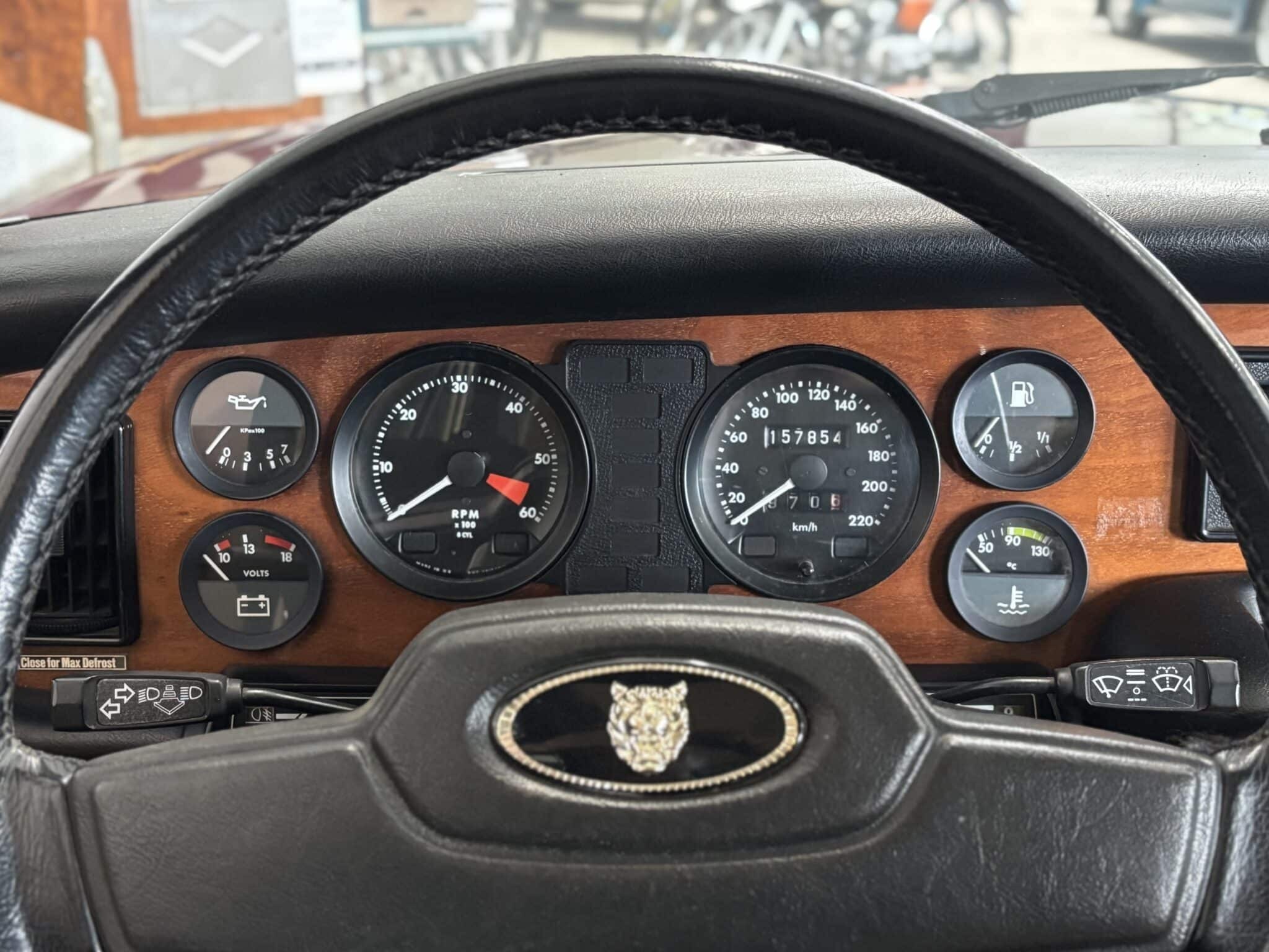 Jaguar XJ6 3,4 UOPLYST