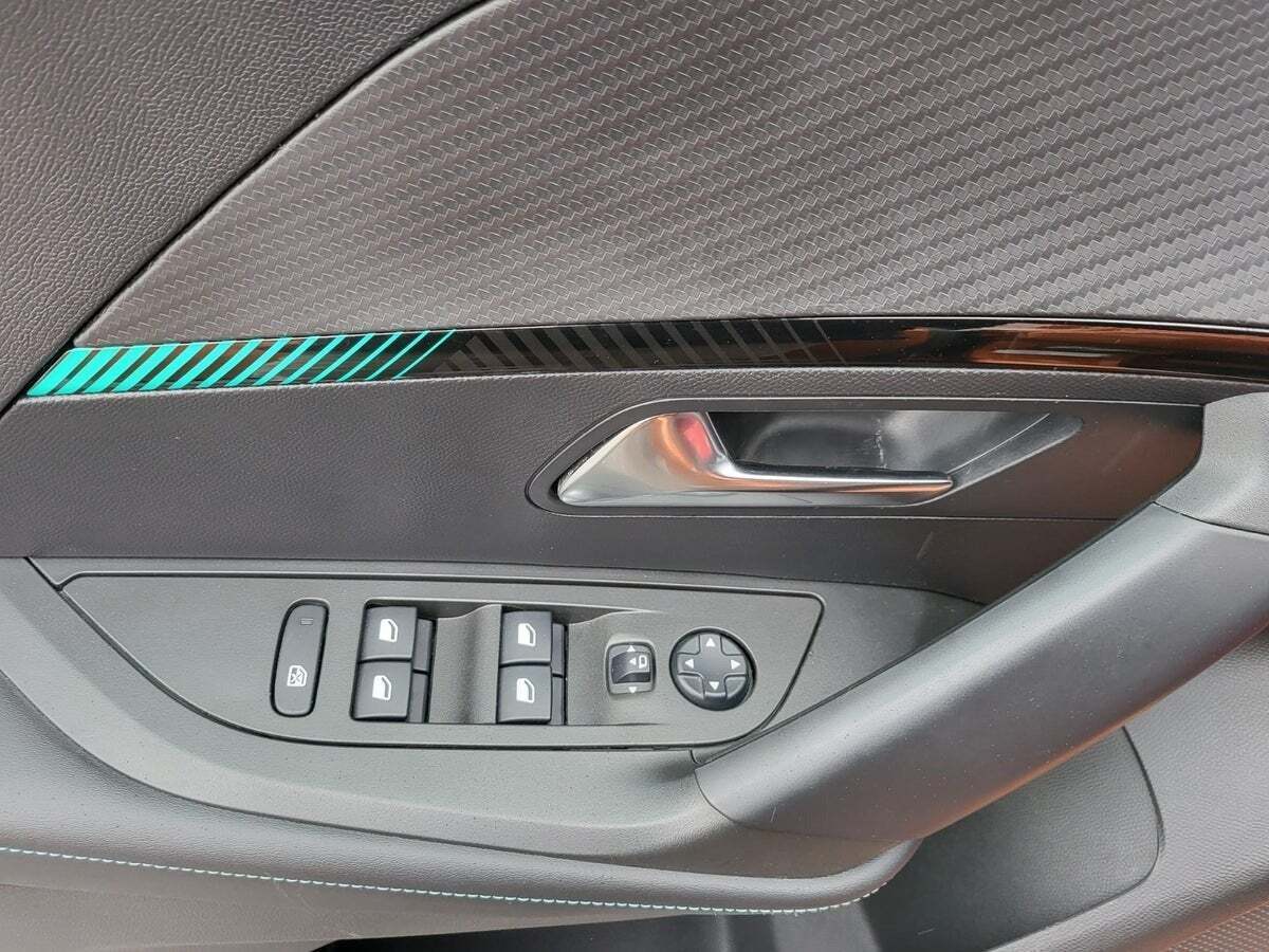 Bronze Peugeot 2008 fra 2021