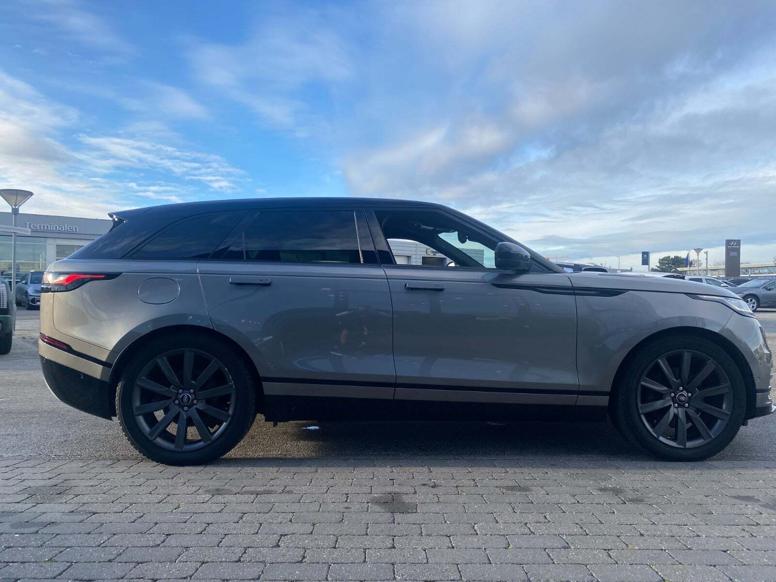 Land Rover Range Rover Velar 3,0 D300 R-Dynamic HSE aut.